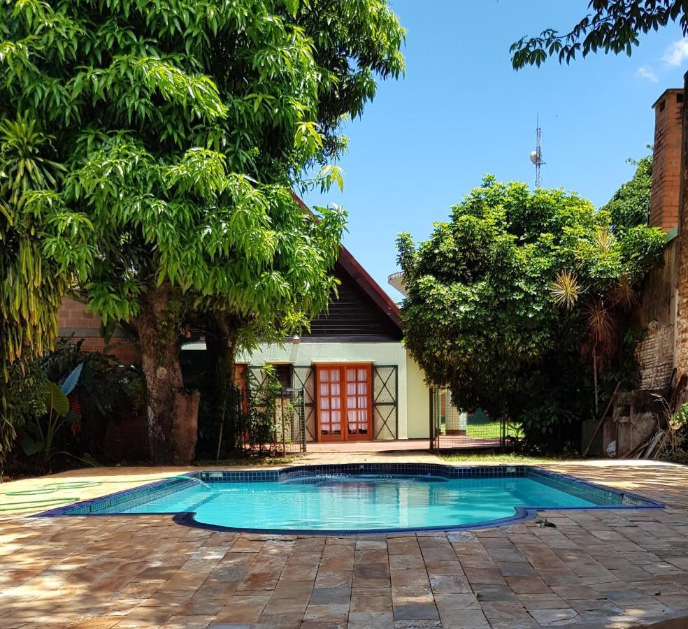 Casa Folks - Bed And Breakfast Puerto Iguazú Zewnętrze zdjęcie